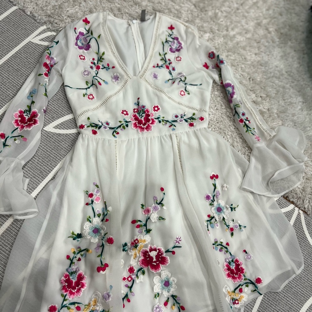 White Long Sleeve Bell Sleeve Sundress with Plunge Neckline for Wedding Guest